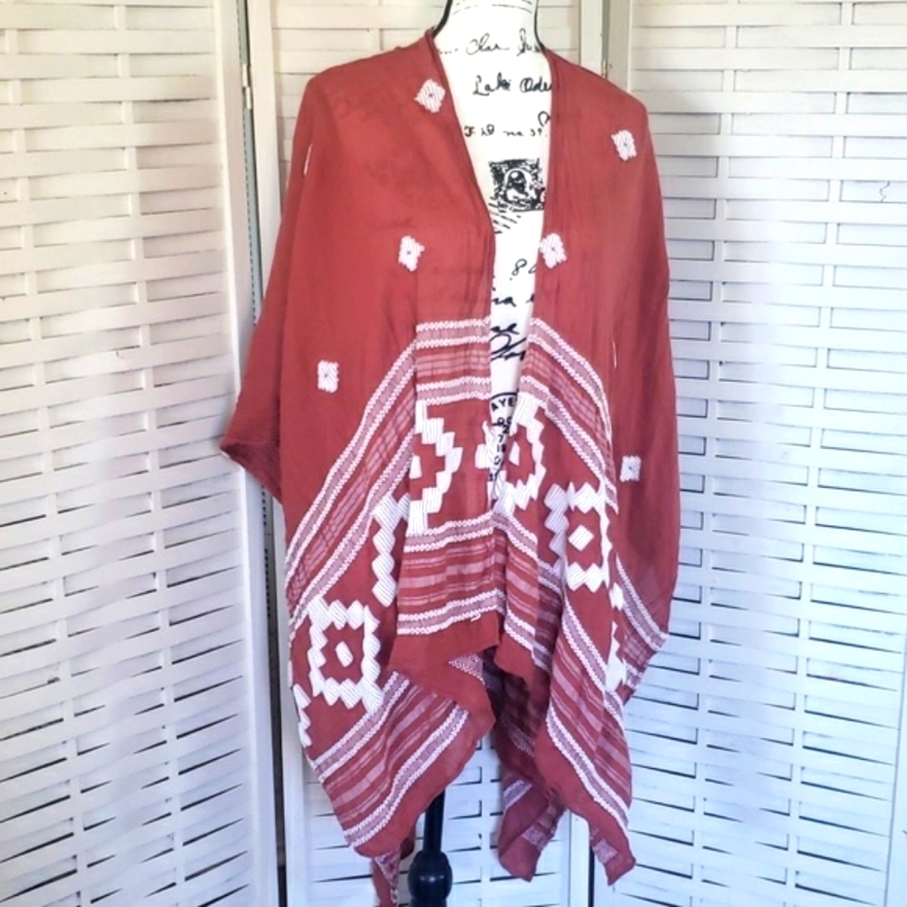 Shyanne clay and cream one size embroidery western poncho kimono cardigan